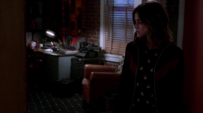 Pretty_Little_Liars_S07E18_WEB-DL_720p_DUAL_WWW_COMANDOTORRENTS_COM_2153.jpg