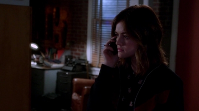Pretty_Little_Liars_S07E18_WEB-DL_720p_DUAL_WWW_COMANDOTORRENTS_COM_2196.jpg
