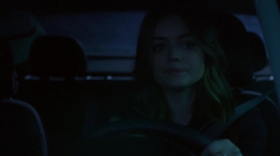 Pretty_Little_Liars_S07E18_WEB-DL_720p_DUAL_WWW_COMANDOTORRENTS_COM_2293.jpg