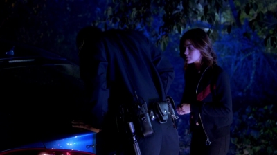 Pretty_Little_Liars_S07E19_WEB-DL_720p_DUAL_WWW_COMANDOTORRENTS_COM_0092.jpg