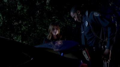 Pretty_Little_Liars_S07E19_WEB-DL_720p_DUAL_WWW_COMANDOTORRENTS_COM_0102.jpg