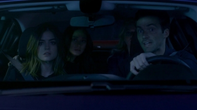 Pretty_Little_Liars_S07E19_WEB-DL_720p_DUAL_WWW_COMANDOTORRENTS_COM_1232.jpg