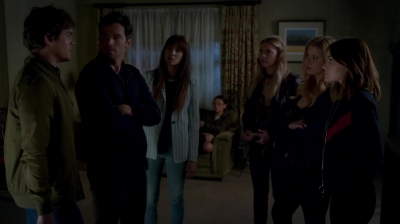 Pretty_Little_Liars_S07E19_WEB-DL_720p_DUAL_WWW_COMANDOTORRENTS_COM_1575.jpg