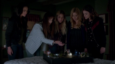 Pretty_Little_Liars_S07E19_WEB-DL_720p_DUAL_WWW_COMANDOTORRENTS_COM_1623.jpg