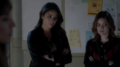 Pretty_Little_Liars_S07E19_WEB-DL_720p_DUAL_WWW_COMANDOTORRENTS_COM_1778.jpg