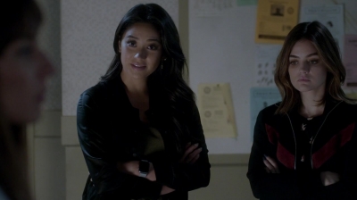 Pretty_Little_Liars_S07E19_WEB-DL_720p_DUAL_WWW_COMANDOTORRENTS_COM_1794.jpg