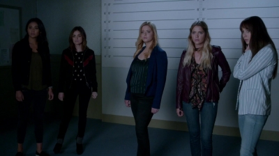 Pretty_Little_Liars_S07E19_WEB-DL_720p_DUAL_WWW_COMANDOTORRENTS_COM_1829.jpg