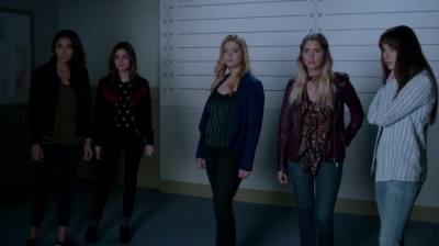 Pretty_Little_Liars_S07E19_WEB-DL_720p_DUAL_WWW_COMANDOTORRENTS_COM_1830.jpg