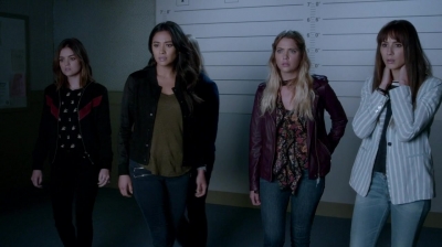 Pretty_Little_Liars_S07E19_WEB-DL_720p_DUAL_WWW_COMANDOTORRENTS_COM_1833.jpg