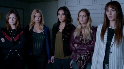 Pretty_Little_Liars_S07E19_WEB-DL_720p_DUAL_WWW_COMANDOTORRENTS_COM_1856.jpg