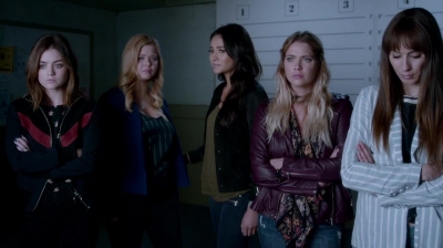 Pretty_Little_Liars_S07E19_WEB-DL_720p_DUAL_WWW_COMANDOTORRENTS_COM_1902.jpg