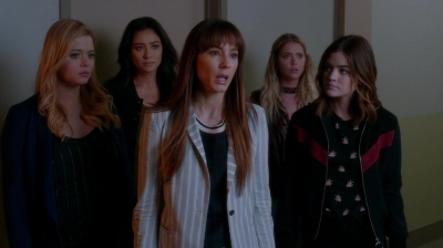 Pretty_Little_Liars_S07E19_WEB-DL_720p_DUAL_WWW_COMANDOTORRENTS_COM_2062.jpg
