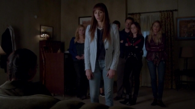 Pretty_Little_Liars_S07E19_WEB-DL_720p_DUAL_WWW_COMANDOTORRENTS_COM_2088.jpg