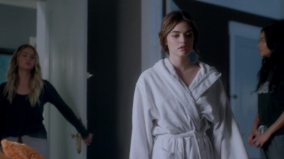 Pretty_Little_Liars_S07E20E21_WEB-DL_720p_DUAL_WWW_COMANDOTORRENTS_COM_3565.jpg