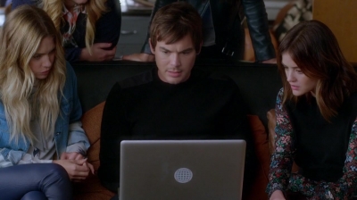 Pretty_Little_Liars_S07E20E21_WEB-DL_720p_DUAL_WWW_COMANDOTORRENTS_COM_4178.jpg