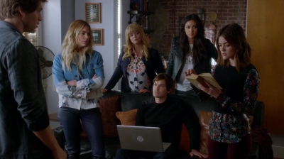 Pretty_Little_Liars_S07E20E21_WEB-DL_720p_DUAL_WWW_COMANDOTORRENTS_COM_4213.jpg