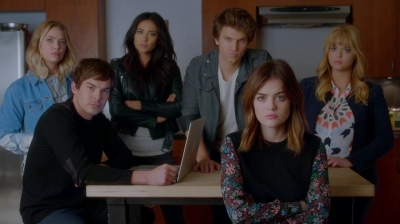 Pretty_Little_Liars_S07E20E21_WEB-DL_720p_DUAL_WWW_COMANDOTORRENTS_COM_4313.jpg