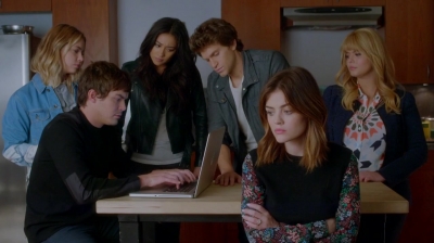 Pretty_Little_Liars_S07E20E21_WEB-DL_720p_DUAL_WWW_COMANDOTORRENTS_COM_4330.jpg