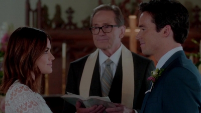 Pretty_Little_Liars_S07E20E21_WEB-DL_720p_DUAL_WWW_COMANDOTORRENTS_COM_4683.jpg