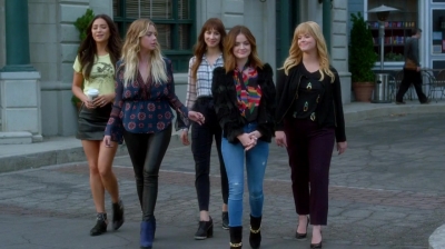 Pretty_Little_Liars_S07E20E21_WEB-DL_720p_DUAL_WWW_COMANDOTORRENTS_COM_4727.jpg