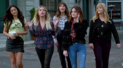 Pretty_Little_Liars_S07E20E21_WEB-DL_720p_DUAL_WWW_COMANDOTORRENTS_COM_4730.jpg
