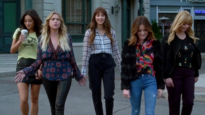 Pretty_Little_Liars_S07E20E21_WEB-DL_720p_DUAL_WWW_COMANDOTORRENTS_COM_4734.jpg