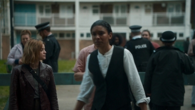Ragdoll_S01E01_1080p_AMZN_WEB-DL_DDP5_1_H_264-NTb_0421.jpg