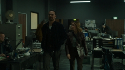 Ragdoll_S01E01_1080p_AMZN_WEB-DL_DDP5_1_H_264-NTb_1632.jpg