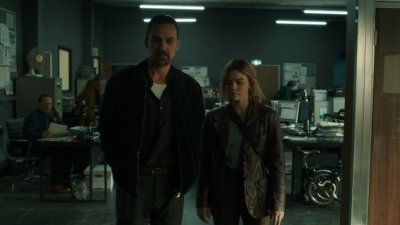 Ragdoll_S01E01_1080p_AMZN_WEB-DL_DDP5_1_H_264-NTb_1636.jpg