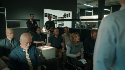 Ragdoll_S01E01_1080p_AMZN_WEB-DL_DDP5_1_H_264-NTb_1763.jpg