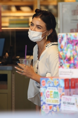 ShoppingInLA080821-064.jpg