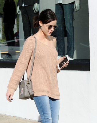 HQ
