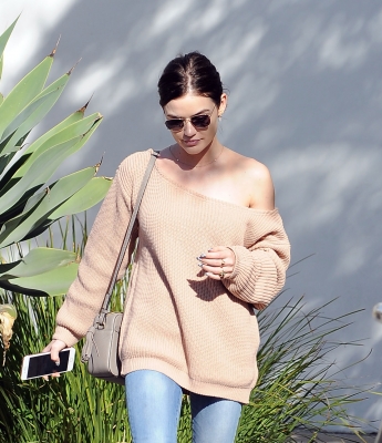 HQ
