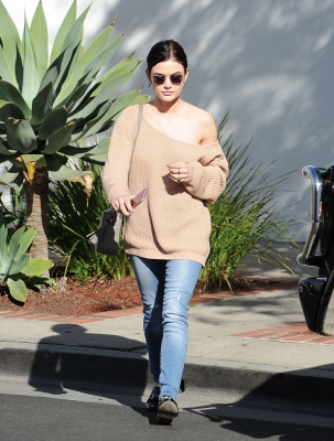 HQ

