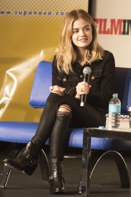 HQ
