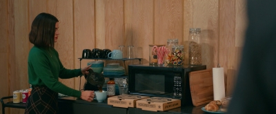 The_Hating_Game_2021_1080p_WEBRip_x265-RARBG_3587.jpg