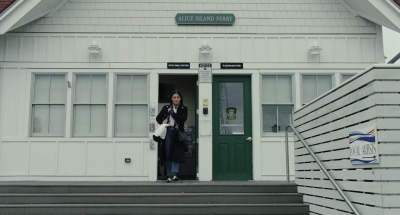 The_Storied_Life_of_A_J_Fikry_2022_1080p_WEBRip_x265-RARBG_0113.jpg