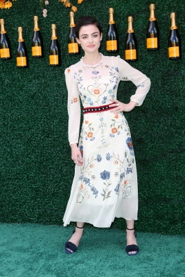HQ
