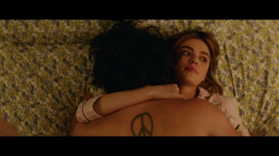 a_nice_girl_like_you_2020_1080p_web_h264-huzzah_0294.jpg