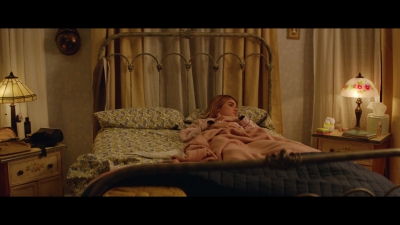 a_nice_girl_like_you_2020_1080p_web_h264-huzzah_0334.jpg