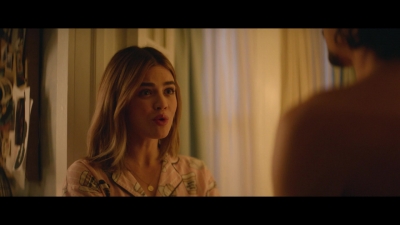 a_nice_girl_like_you_2020_1080p_web_h264-huzzah_0363.jpg
