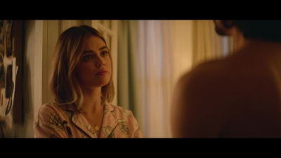 a_nice_girl_like_you_2020_1080p_web_h264-huzzah_0372.jpg