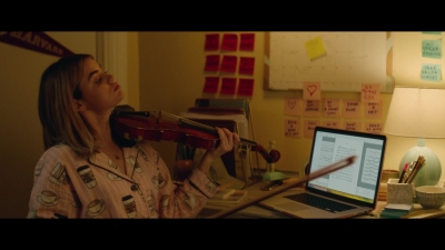 a_nice_girl_like_you_2020_1080p_web_h264-huzzah_0411.jpg