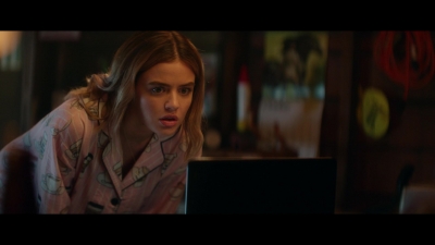 a_nice_girl_like_you_2020_1080p_web_h264-huzzah_0437.jpg
