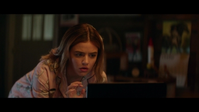 a_nice_girl_like_you_2020_1080p_web_h264-huzzah_0453.jpg
