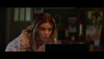 a_nice_girl_like_you_2020_1080p_web_h264-huzzah_0455.jpg