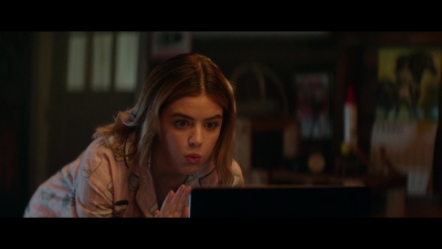 a_nice_girl_like_you_2020_1080p_web_h264-huzzah_0456.jpg