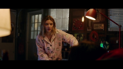 a_nice_girl_like_you_2020_1080p_web_h264-huzzah_0477.jpg