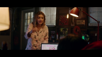 a_nice_girl_like_you_2020_1080p_web_h264-huzzah_0478.jpg