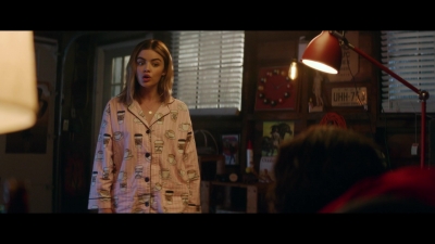 a_nice_girl_like_you_2020_1080p_web_h264-huzzah_0500.jpg